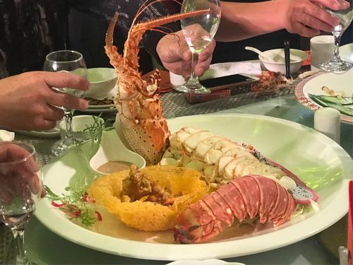 天澜豪爵海鲜大酒店庆典隆重开业